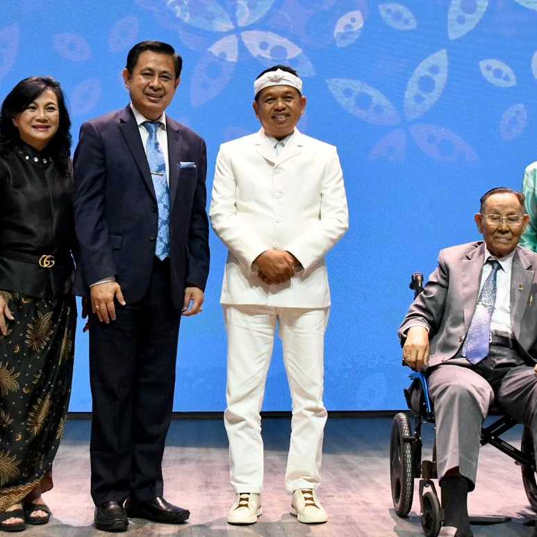 IMGDonec metus orci, malesuada et lectus vitae